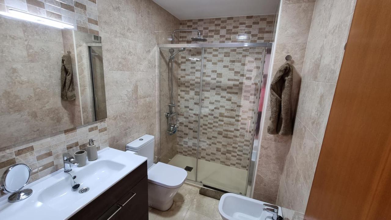 Atico Con Terraza Y 2 Habitaciones En Casco Antiguo Benidorm Exterior photo