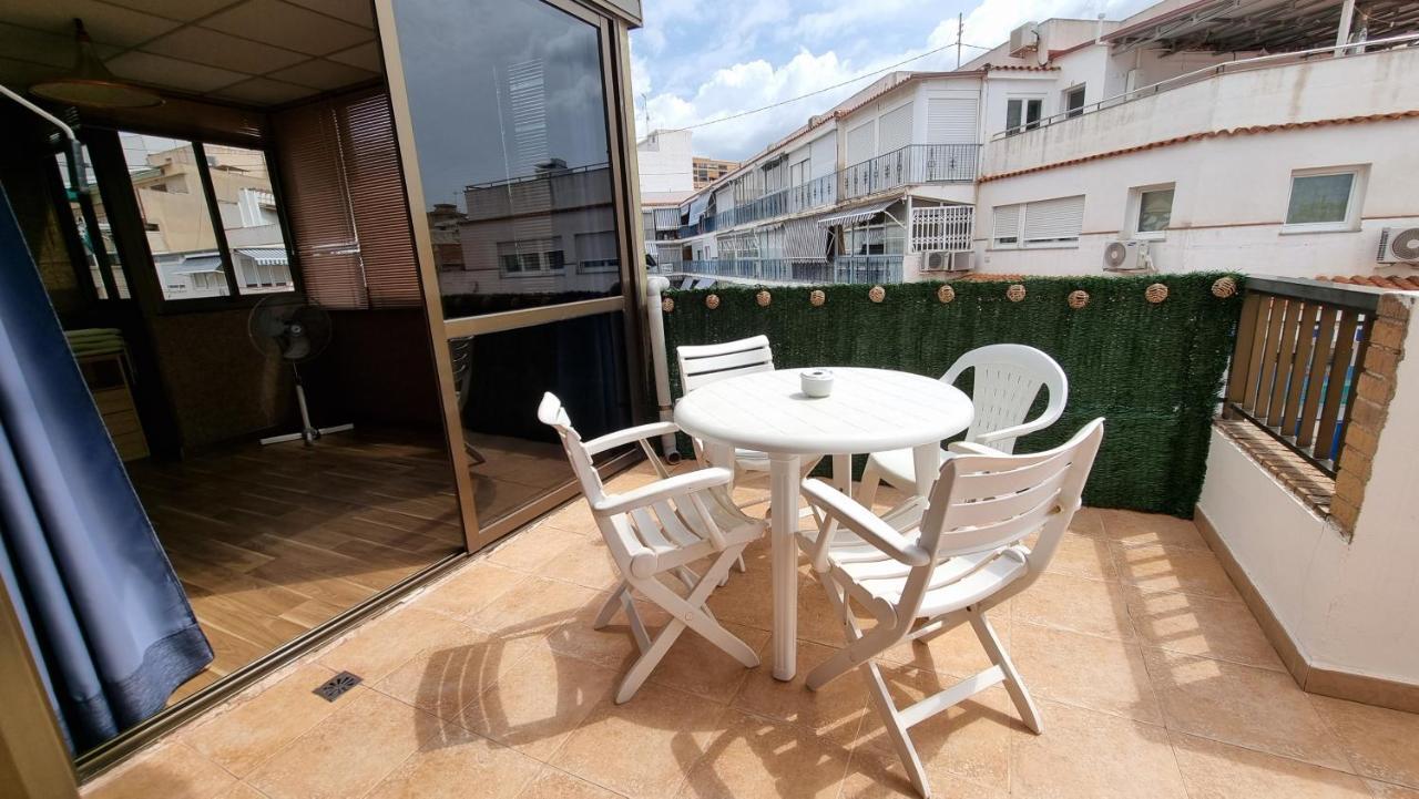 Atico Con Terraza Y 2 Habitaciones En Casco Antiguo Benidorm Exterior photo